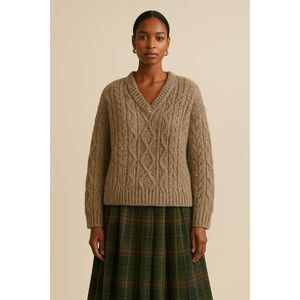 Celtic Country 100% Wool Made in Ireland Fisherman Chunky Knit V Neck Sweater M